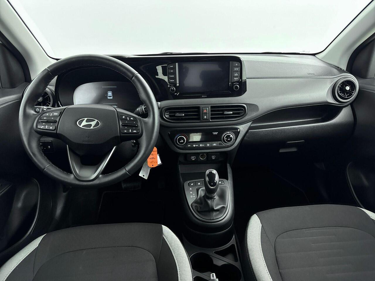 Hyundai I 10 1.0 Premium | Automaat | Stoelverwarming | Climate control | Parkeersensoren | Achteruitrijcamera
