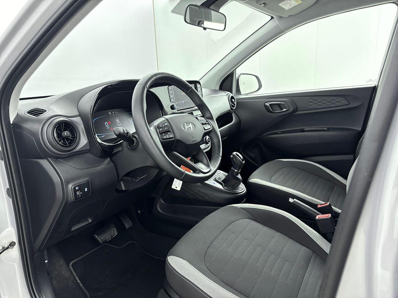 Hyundai I 10 1.0 Premium | Automaat | Stoelverwarming | Climate control | Parkeersensoren | Achteruitrijcamera