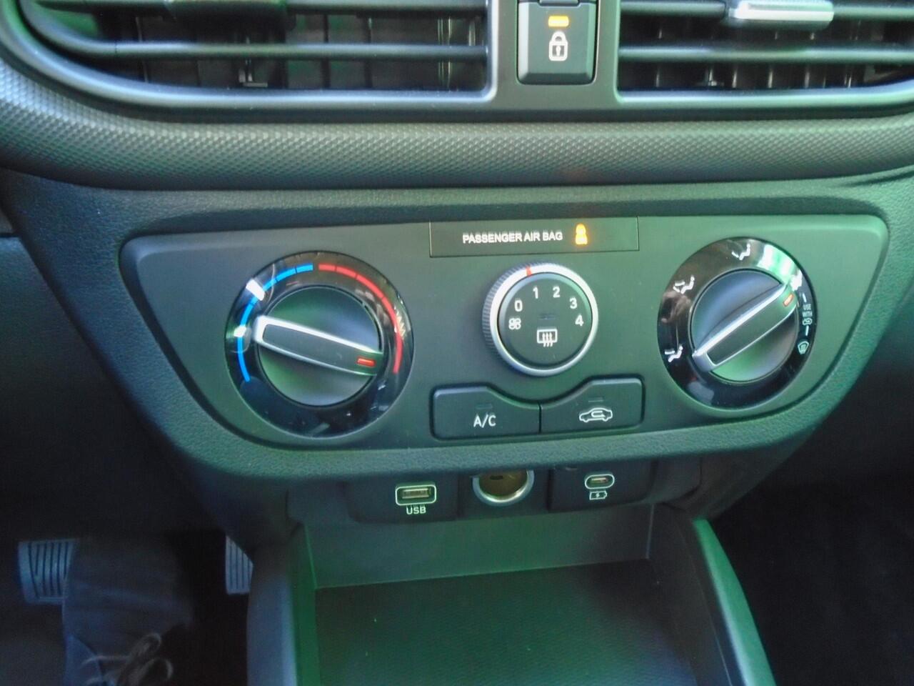 Hyundai I 10 1.0 Premium 5-zits AUTOMATIC