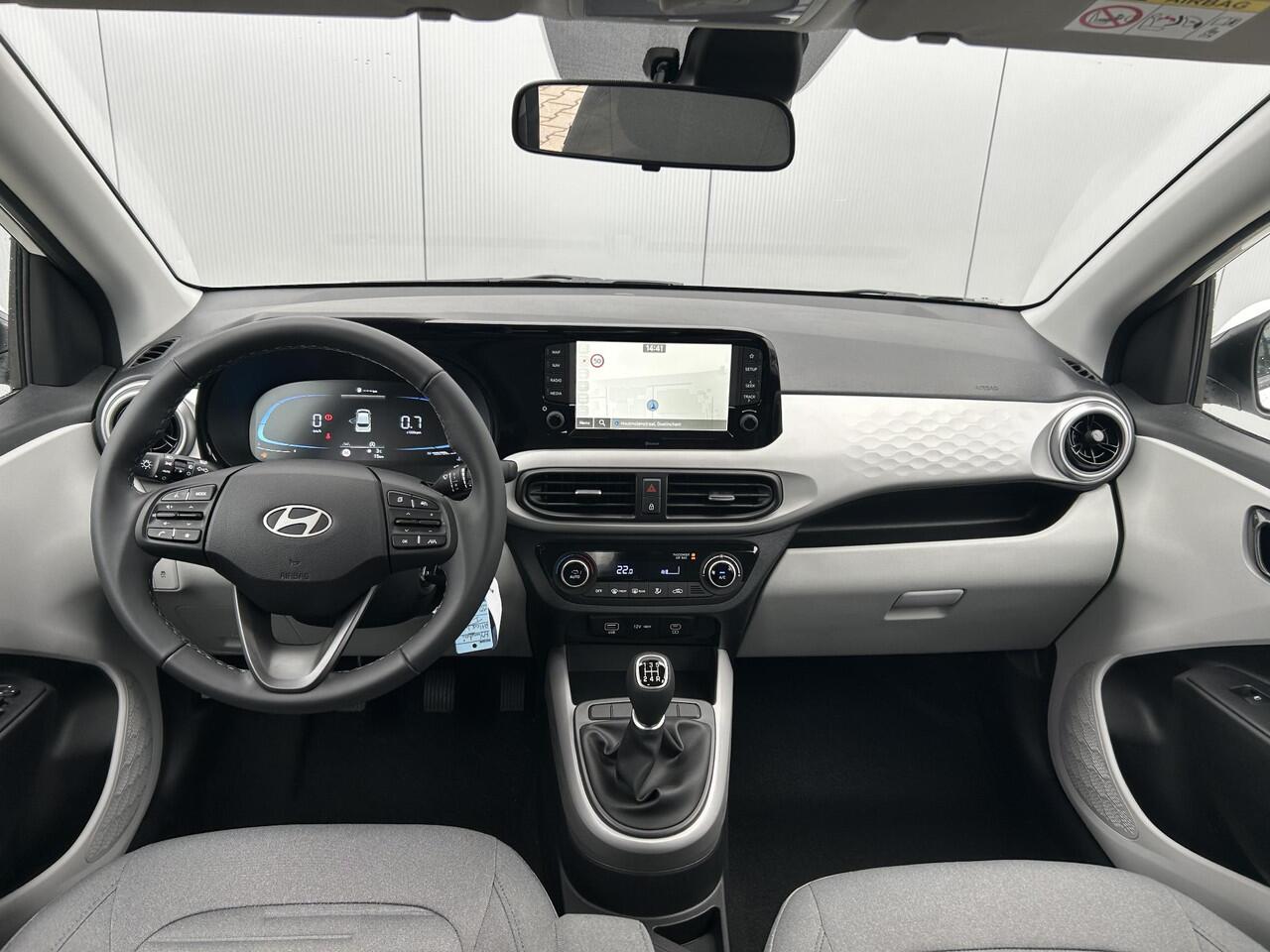 Hyundai I 10 1.0 Premium / 1500 Voordeel / Snel Uit Voorraad Leverbaar / Navigatie / Cruise Control /