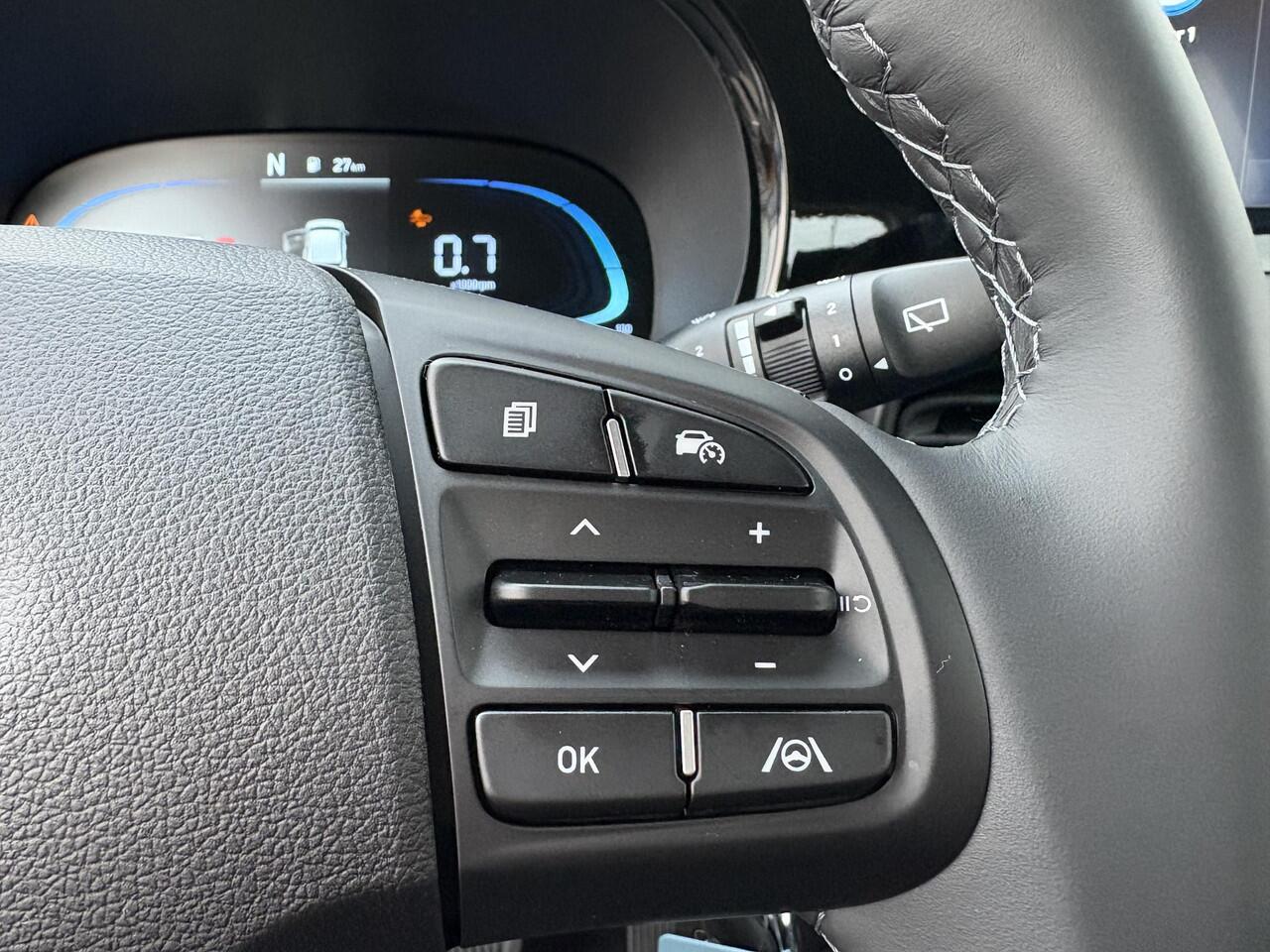 Hyundai I 10 Comfort Limited Automaat / Navigatie / Airco / Achteruitrijcamera / Snel Leverbaar! / Rijklaarprijs