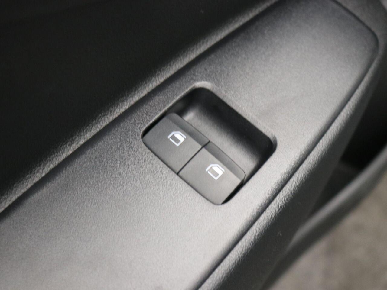 Hyundai I 10 1.0 Comfort Limited / Automaat / Navigatie / Camera / Apple Carplay & Anroid Auto / Bluetooth / Airco / Reservewiel /