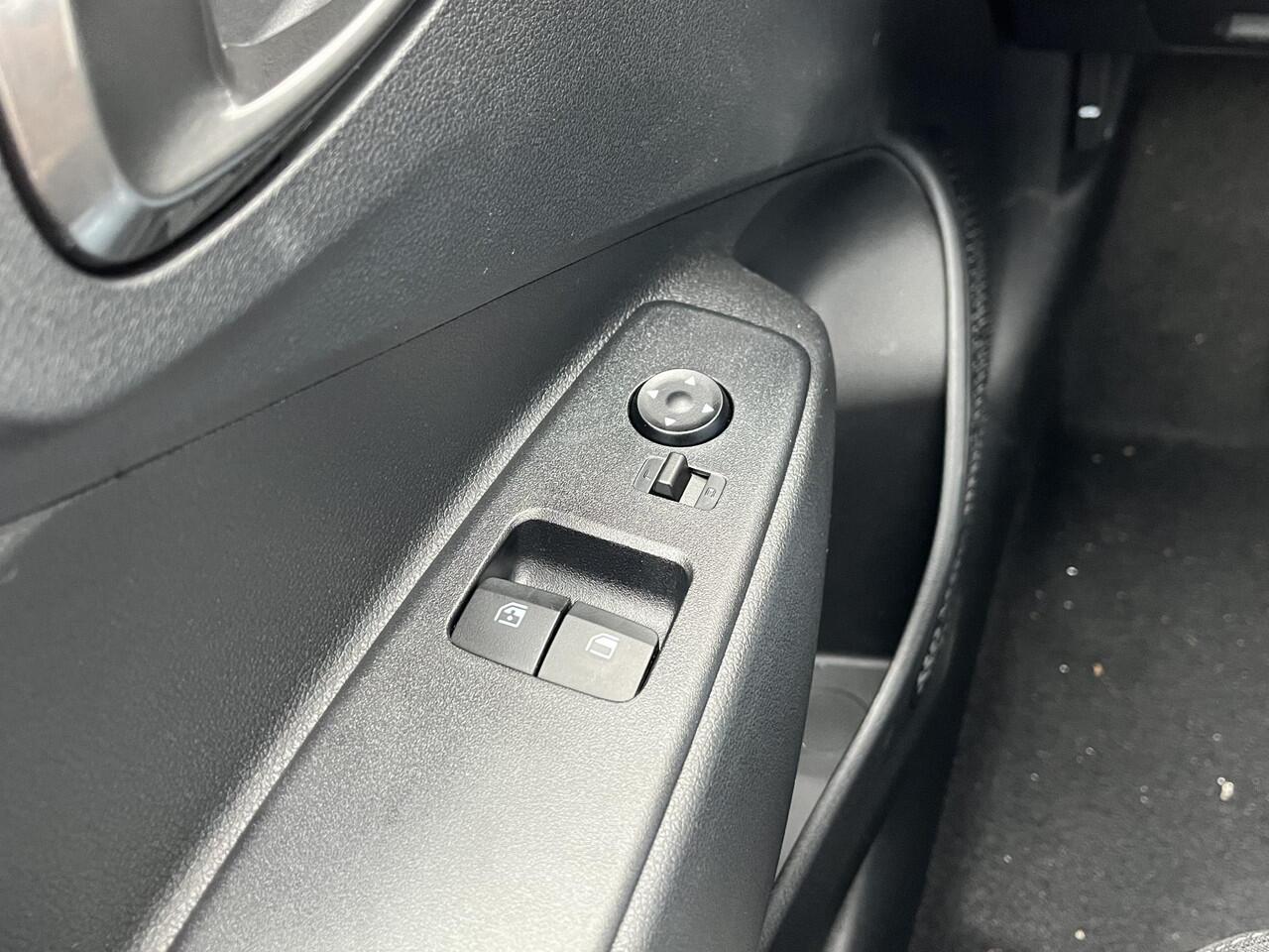 Hyundai I 10 1.0i AT Comfort Limited ** Nu met ¤ 2.000 voordeel, Enkel Nieuw uit voorraad leverbaar ** OP = OP **