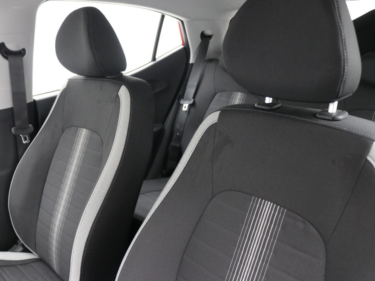 Hyundai I 10 1.0 Comfort Limited ** Nu met ¤ 1.500 voordeel, Enkel Nieuw uit voorraad leverbaar ** OP = OP **