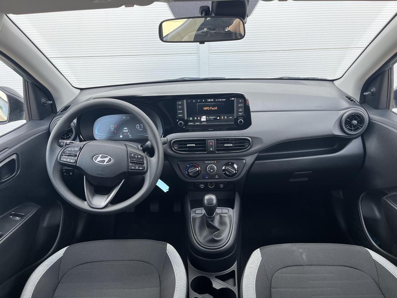 Hyundai I 10 1.0 Comfort / ¤ 1250,- Voordeel Op Nieuwprijs / Rijklaarprijs / Direct Leverbaar / Navigatie / Cruise Control / 5 Jaar Febrieksgarantie /