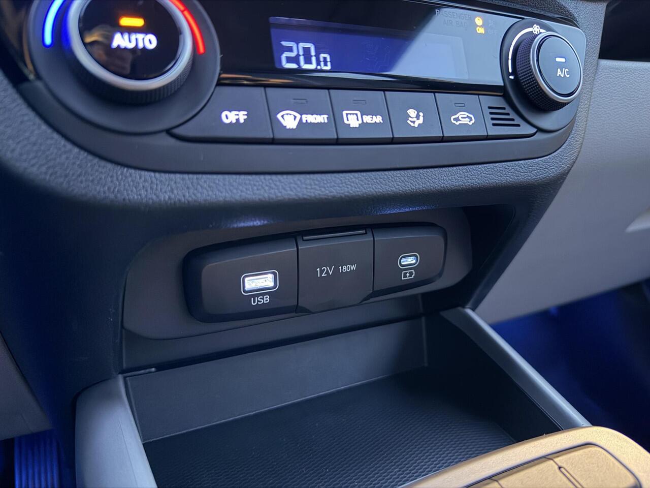 Hyundai I 10 1.0 Premium / ¤ 1.500,- Voordeel Op Nieuwprijs / Rijklaarprijs / Direct Leverbaar / Navigatie / Airco Climate Control / Cruise Control / 5 Jaar Fabrieksgarantie /