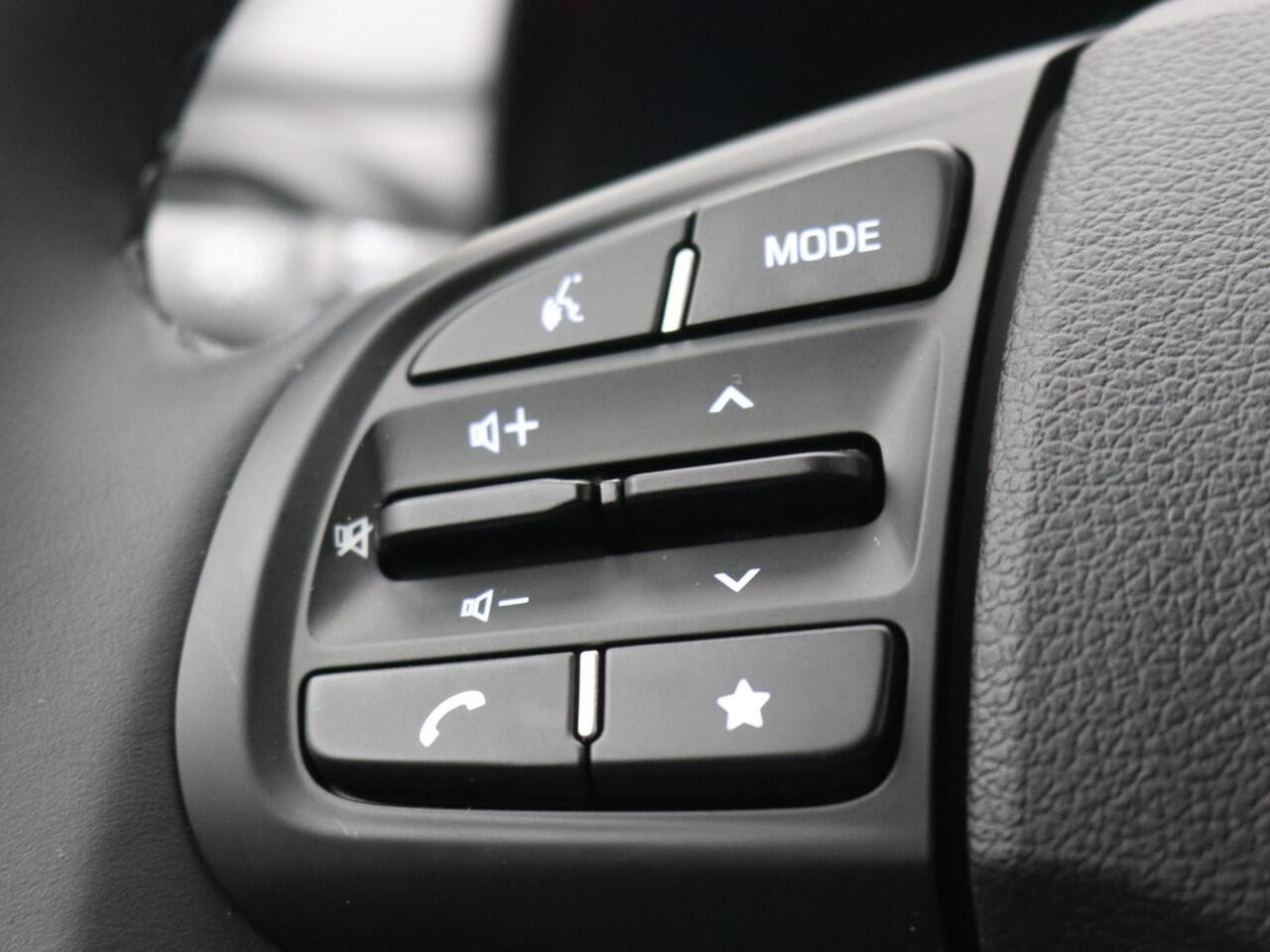 Hyundai I 10 1.0 Comfort Limited / Automaat / Navigatie / Camera / Apple Carplay & Android Auto / Bluetooth / Airco /