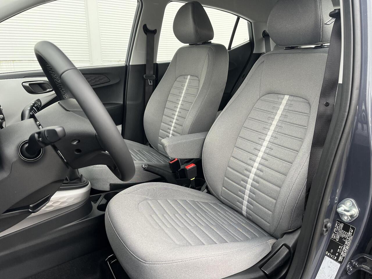 Hyundai I 10 1.0 Premium ** Nu met ¤ 1.500 voordeel, Enkel Nieuw uit voorraad leverbaar ** OP = OP **