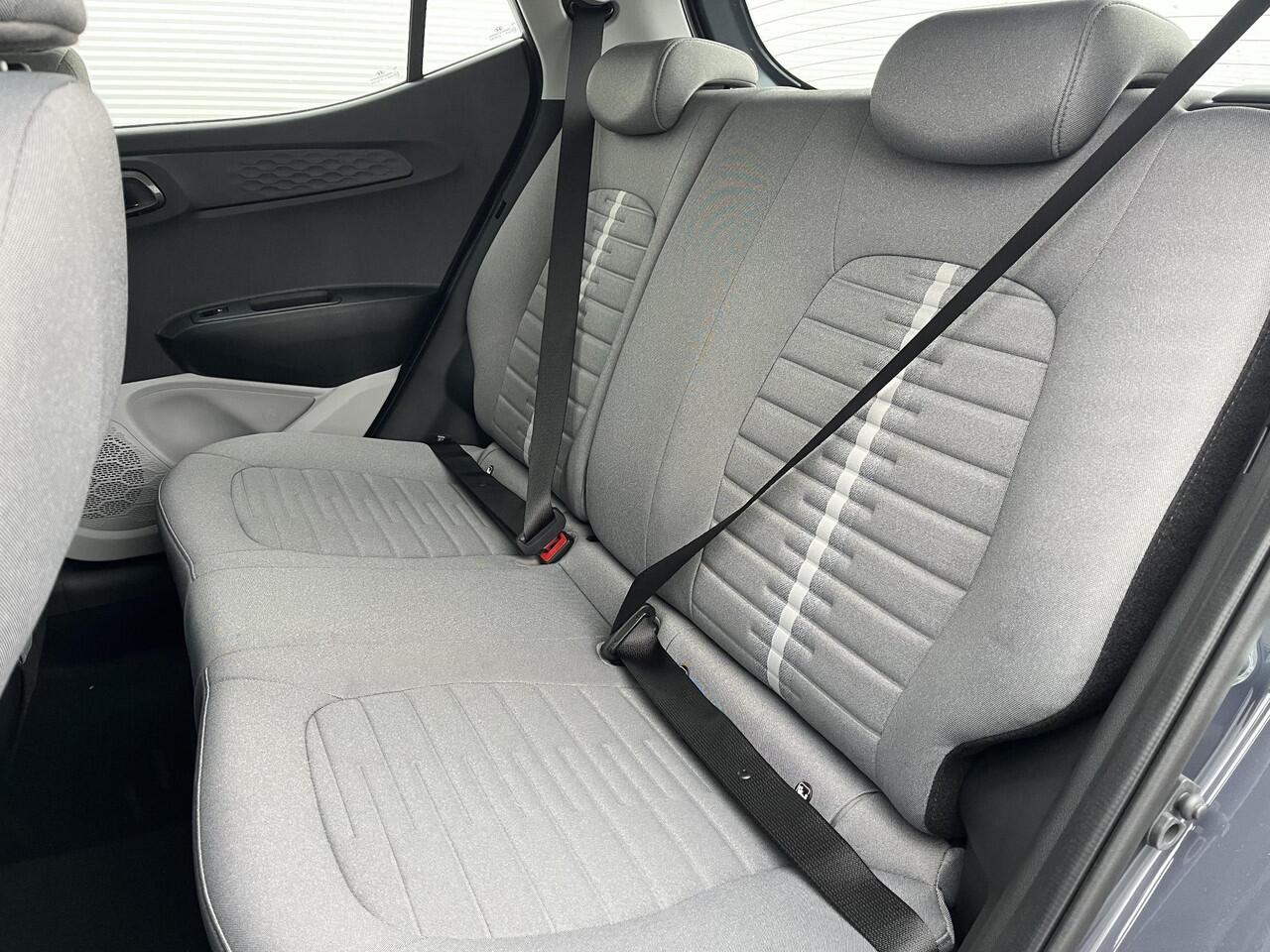 Hyundai I 10 1.0 Premium ** Nu met ¤ 1.500 voordeel, Enkel Nieuw uit voorraad leverbaar ** OP = OP **