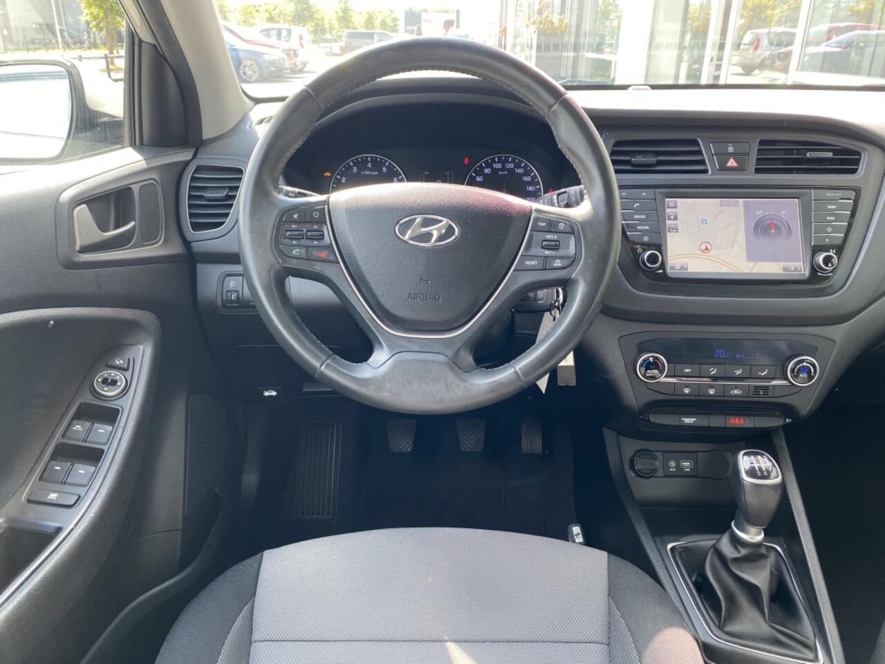Hyundai I 20 1.0 T-GDI Comfort | Camera | Pdc | Navi |