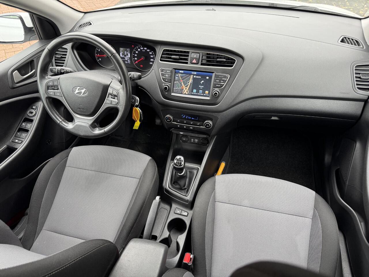 Hyundai I 20 1.0 T-GDI Comfort | Geïntegreerde navigatie | Android Auto Apple Carplay | Camera & Pdc | Climate control |