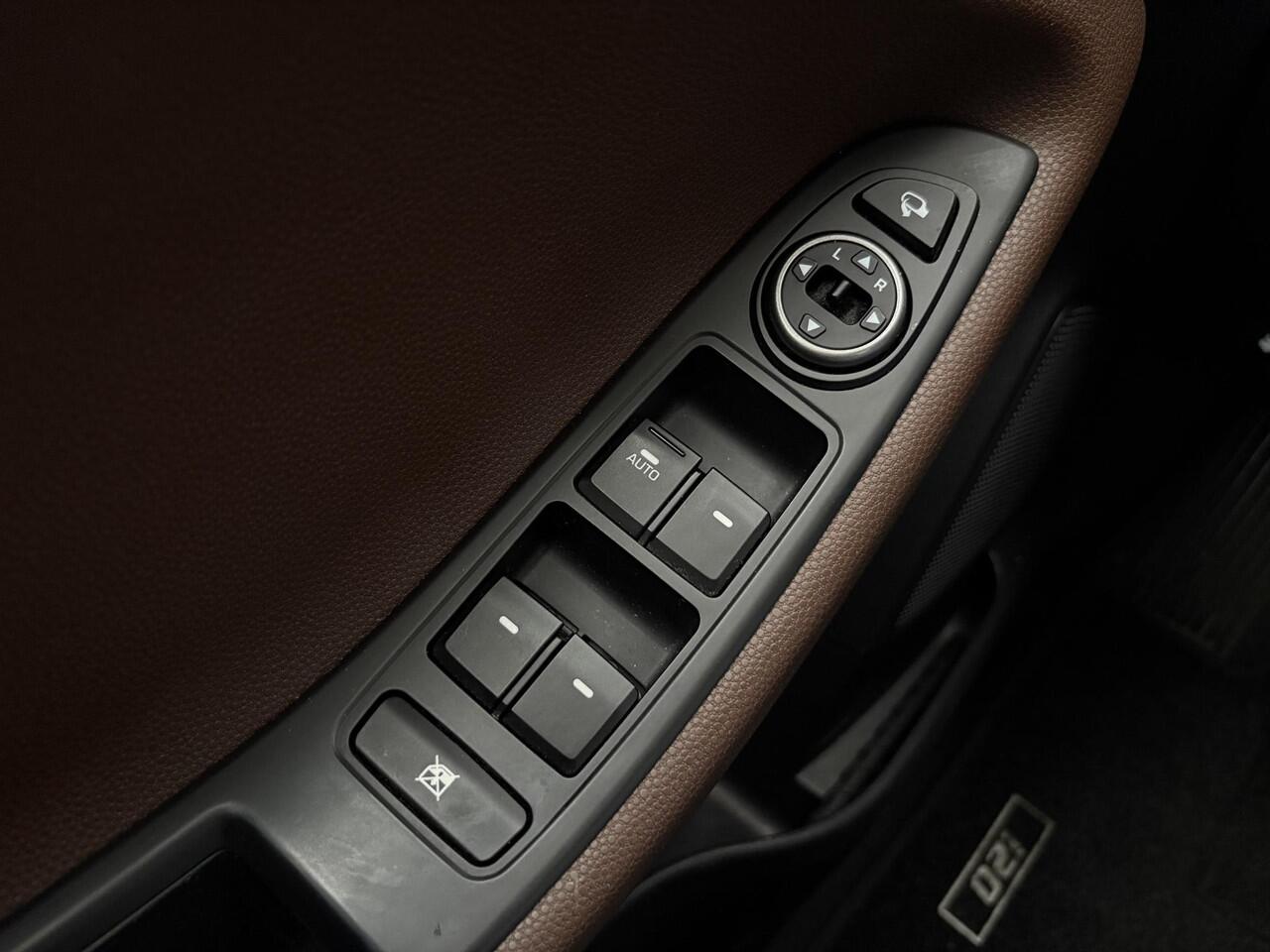 Hyundai I 20 1.0 T-GDI Comfort / Airco / Apple Carplay/Android Auto / Cruise control / Navigatiesysteem full map / Set zomerbanden op velg /