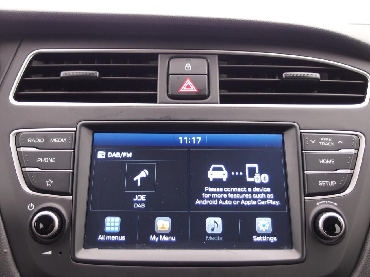 Hyundai I 20 1.0 T-GDI Comfort CARPLAY / CAMERA / DAB+ / CRUISE / PDC / NL-AUTO