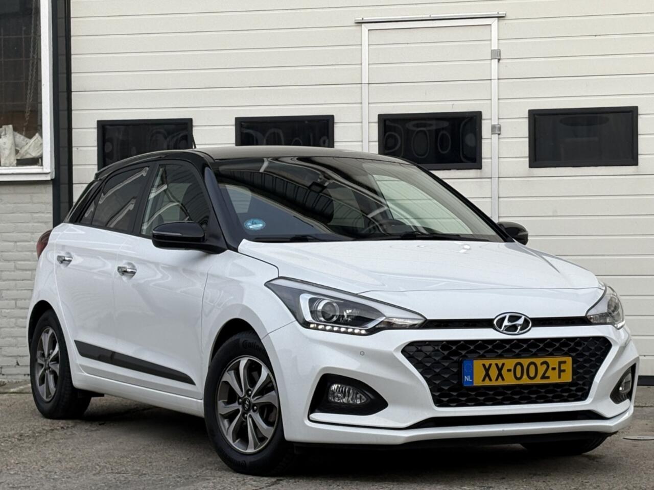 Hyundai I 20 1.0 T-GDI Premium Automaat Navi | Camera | Keyless | Trekhaak