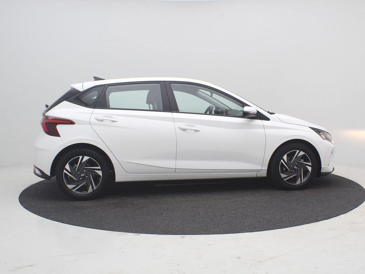 Hyundai I 20 1.0 T-GDI Comfort / Cruise Control / Achteruitrijcamera / Airconditioning / Apple Carplay / Android Auto / LMV / Parkeersensoren achter /