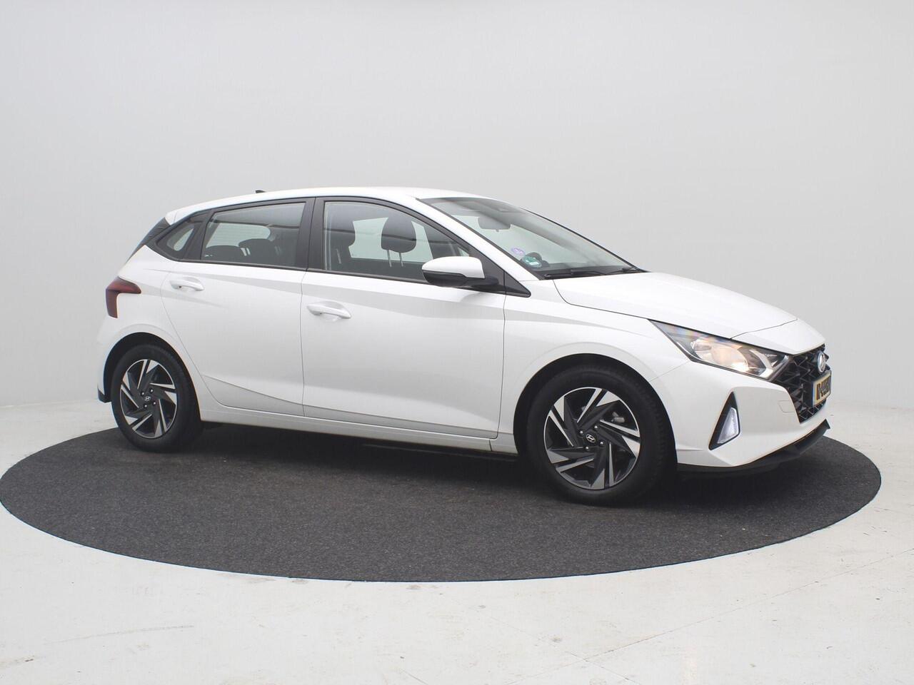 Hyundai I 20 1.0 T-GDI Comfort / Cruise Control / Achteruitrijcamera / Airconditioning / Apple Carplay / Android Auto / LMV / Parkeersensoren achter /