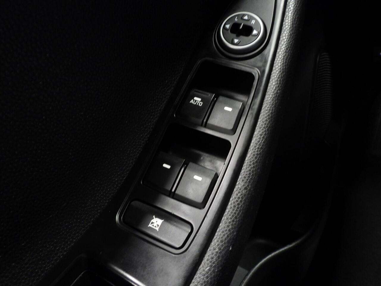 Hyundai I 20 1.0 T-GDI 100PK i-Motion AIRCO/BLUETOOTH!