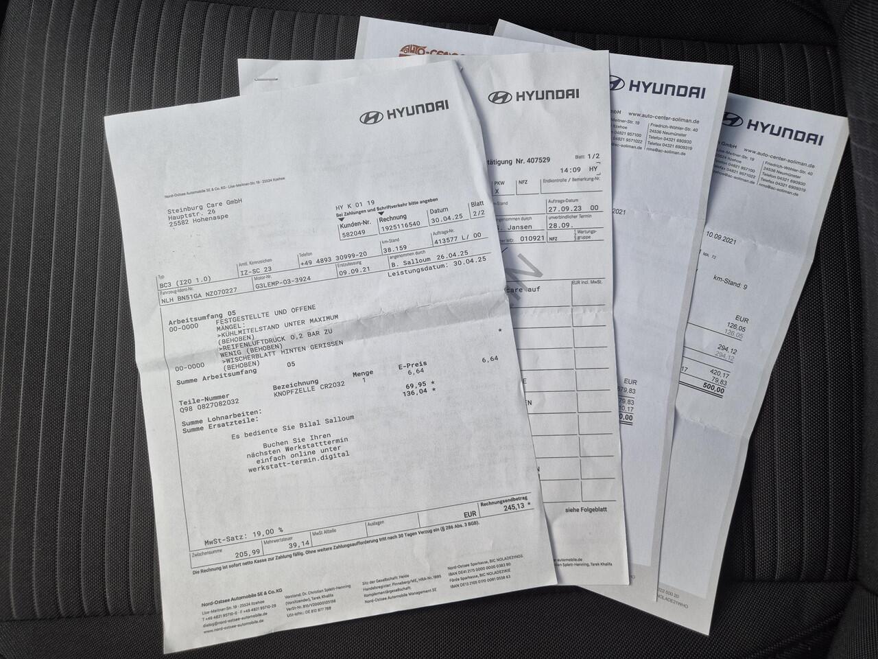 Hyundai I 20 1.0 T-GDI Comfort Smart Handgeschakeld / Fabrieksgarantie tot 09-09-2026 / Dealer onderhouden / Allseason banden / Navigatie via Apple Carplay of Android Auto / Stuur en Stoel verwarming /