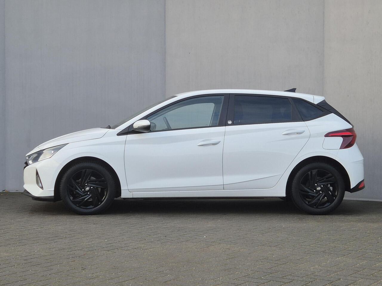 Hyundai I 20 1.0 T-GDI Comfort Smart Handgeschakeld / Fabrieksgarantie tot 09-09-2026 / Dealer onderhouden / Allseason banden / Navigatie via Apple Carplay of Android Auto / Stuur en Stoel verwarming /