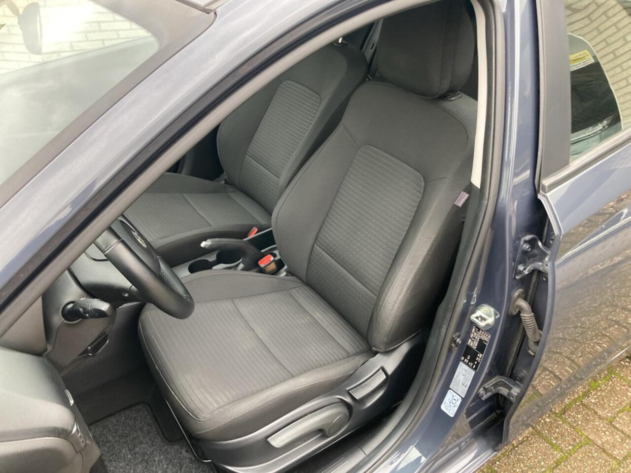 Hyundai I 20 1.0 T-GDI Comfort 100pk / Carplay