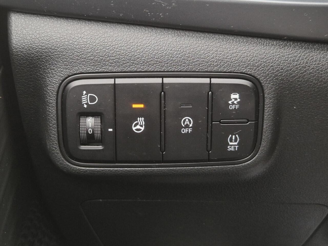 Hyundai I 20 1.0 T-GDI N-line Automaat / Navigatie via Apple Carplay of Android Auto / Stuur en Stoel verwarming / Achteruitrijcamera / Cruise Control / Climate control / Trekgewicht 1110 kg /