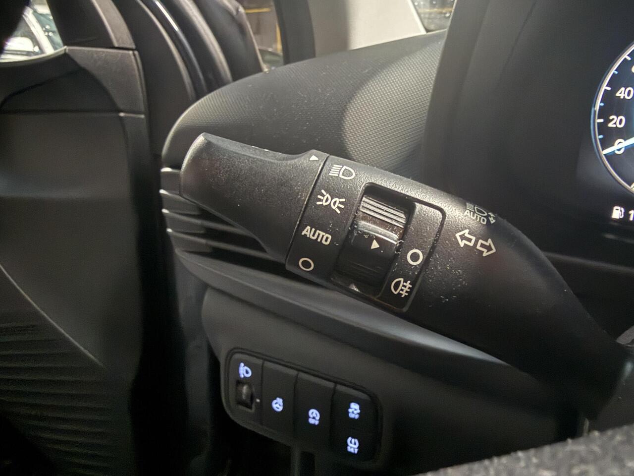 Hyundai I 20 1.2 MPI Comfort Stuur en Stoel verwarming, leuke luxe auto met een zuinige motor