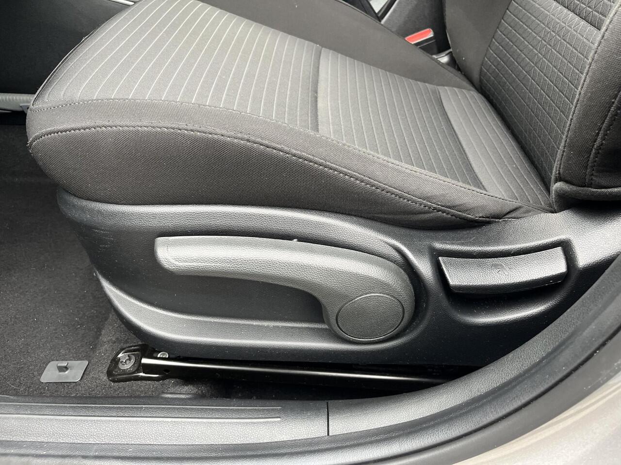 Hyundai I 20 1.0 T-GDI Comfort Smart | Rijklaarprijs dus GEEN afleverkosten! | Achteruitrijcamera | Apple Carplay/Android Auto |