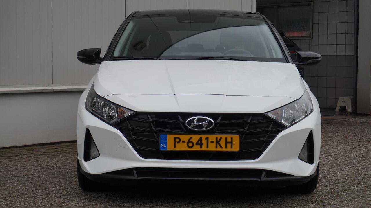 Hyundai I 20 1.2 MPI Comfort Smart Trekhaak | Navigatie | Dealeronderhouden