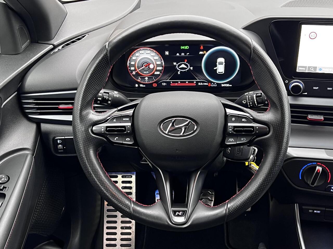 Hyundai I 20 1.0 T-GDI N Line / Fabrieksgarantie tot 04-2027* / NL Auto / Navigatie / Dode hoek detectie / BOSE Audio / Achteruitrijcamera / Apple Carplay Android / Achterspoiler / 17" LM wielen /