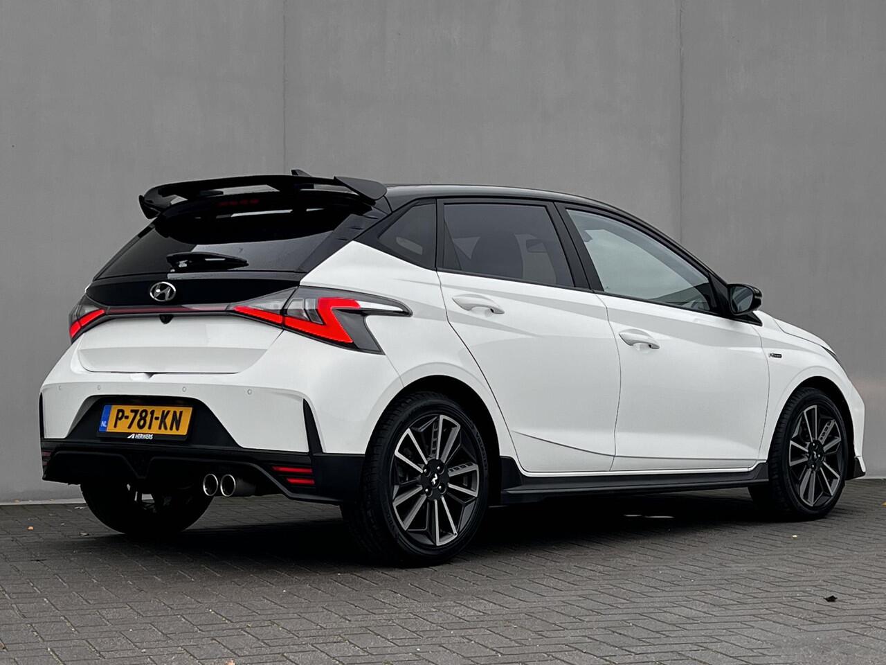 Hyundai I 20 1.0 T-GDI N Line / Fabrieksgarantie tot 04-2027* / NL Auto / Navigatie / Dode hoek detectie / BOSE Audio / Achteruitrijcamera / Apple Carplay Android / Achterspoiler / 17" LM wielen /