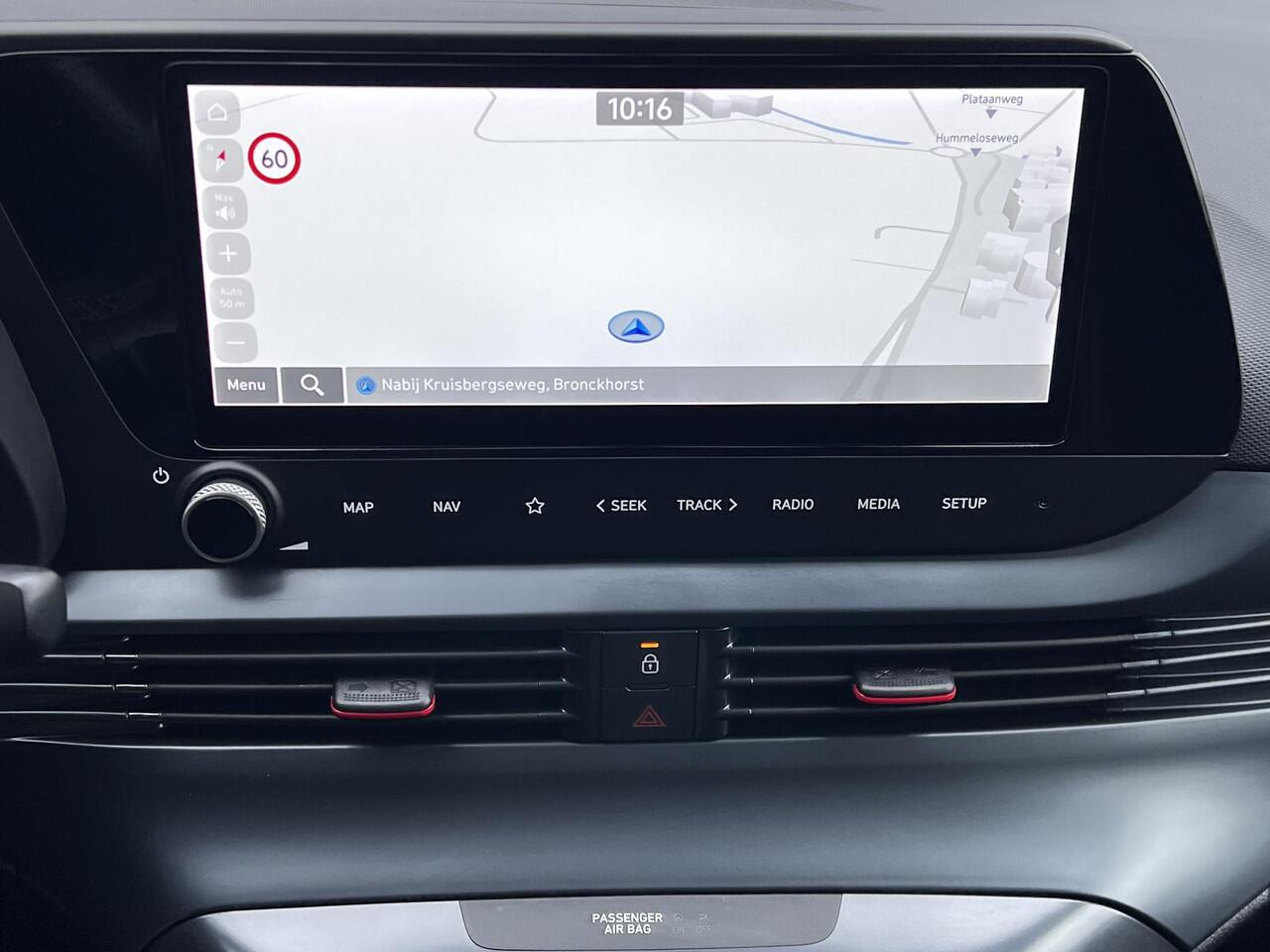 Hyundai I 20 1.0 T-GDI N Line / Fabrieksgarantie tot 04-2027* / NL Auto / Navigatie / Dode hoek detectie / BOSE Audio / Achteruitrijcamera / Apple Carplay Android / Achterspoiler / 17" LM wielen /