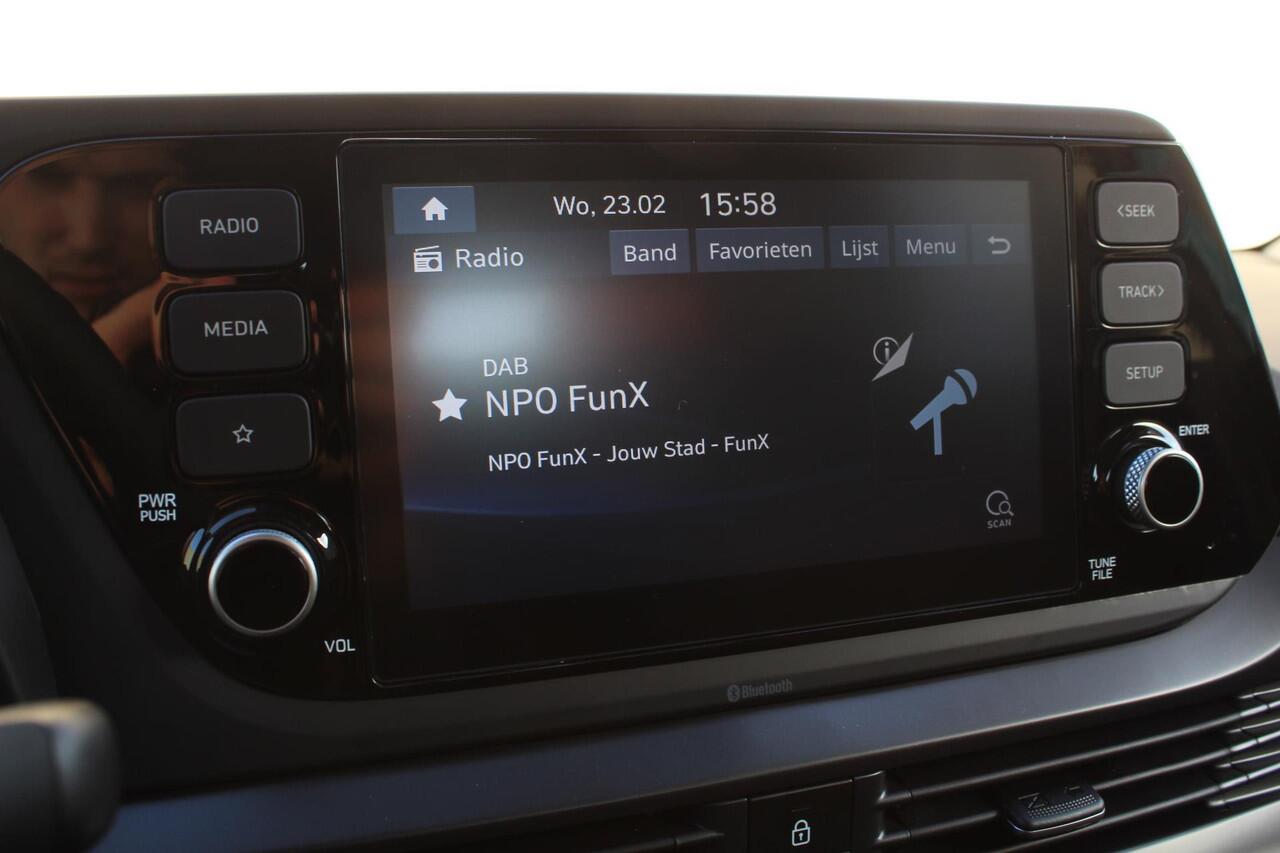 Hyundai I 20 1.0 T-GDI Comfort / Trekhaak / Apple carplay - Android auto / Achteruitrijcamera / Zwart dak.