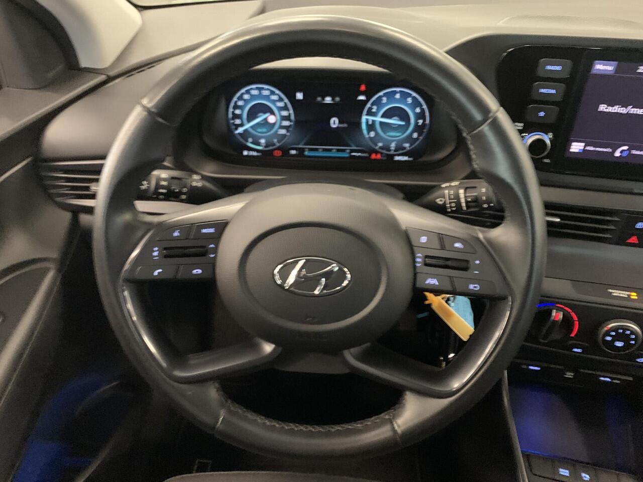 Hyundai I 20 1.0 T-GDI Comfort / Trekhaak / Apple carplay - Android auto / Achteruitrijcamera / Zwart dak.