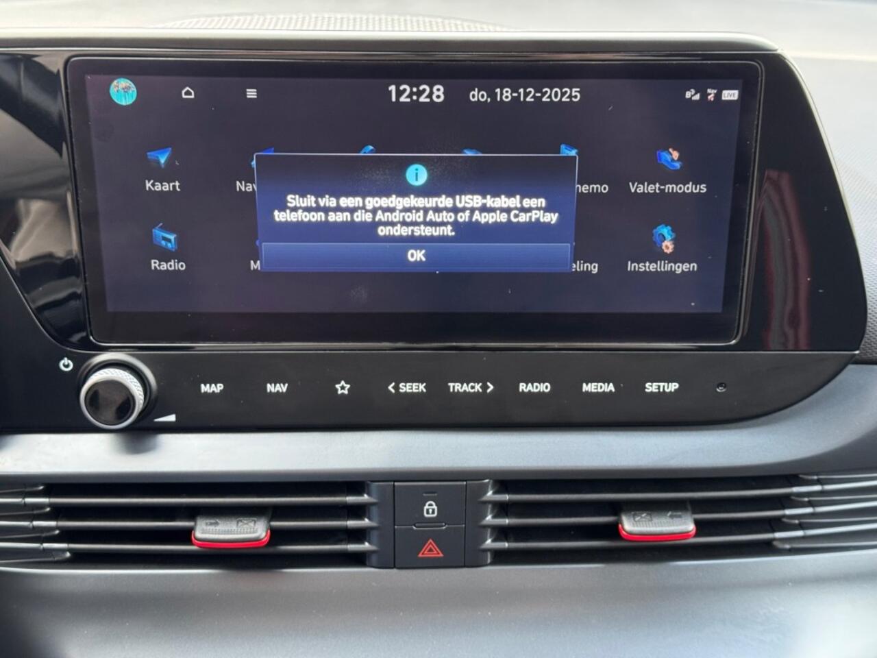 Hyundai I 20 1.0 T-GDI MHEV AUT. 120PK N-LINE BOSE NAVI CAMERA CARPLAY AIRCO LMV PDC