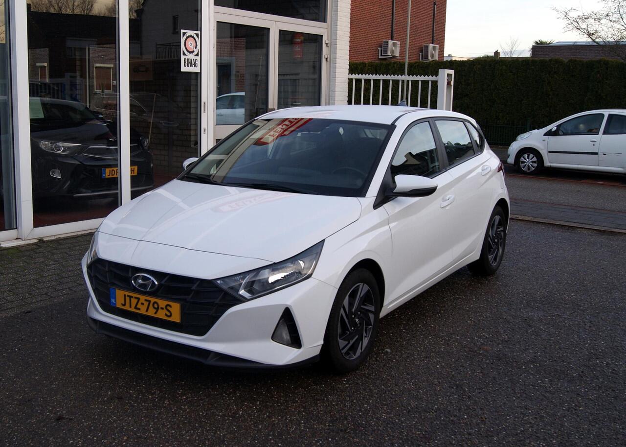 Hyundai I 20 1.2 MPI Comfort Airco,Camera,Cruise,Pdc,RIJKLAARPRIJS!!