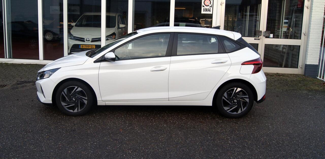 Hyundai I 20 1.2 MPI Comfort Airco,Camera,Cruise,Pdc,RIJKLAARPRIJS!!