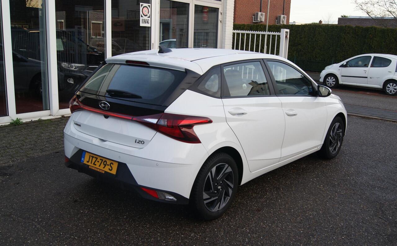 Hyundai I 20 1.2 MPI Comfort Airco,Camera,Cruise,Pdc,RIJKLAARPRIJS!!