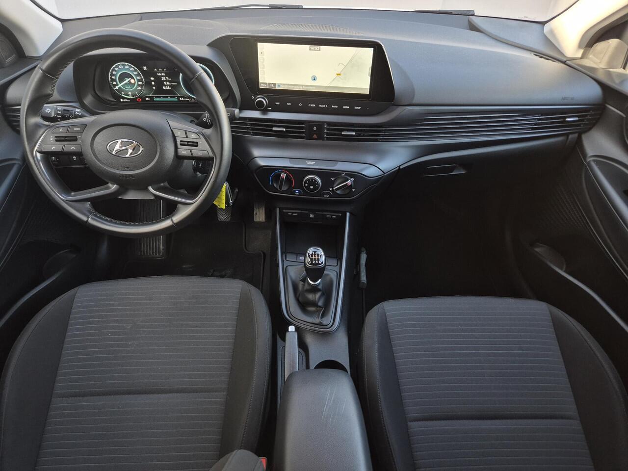 Hyundai I 20 1.0 T-GDI Comfort Smart / All season banden / Airco / Cruise control / Achteruitrijcamera / Trekgewicht 1110 kg / Apple Carplay Android Auto / Parkeersensoren achter / Elektrische ramen voor en achter /