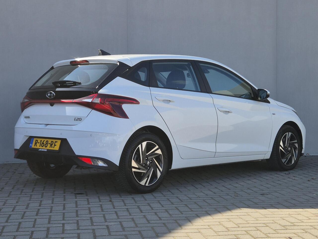 Hyundai I 20 1.0 T-GDI Comfort Smart / All season banden / Airco / Cruise control / Achteruitrijcamera / Trekgewicht 1110 kg / Apple Carplay Android Auto / Parkeersensoren achter / Elektrische ramen voor en achter /