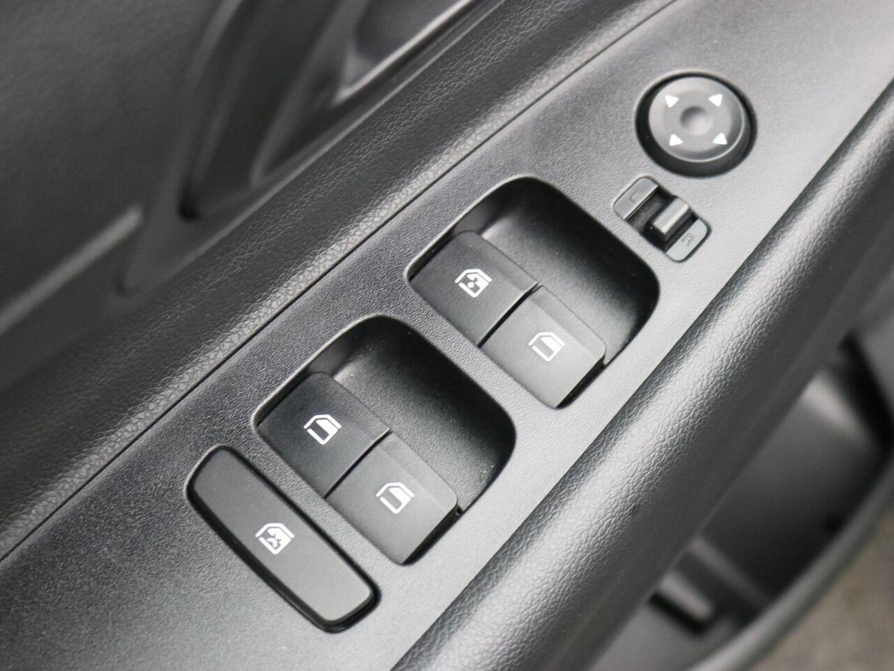 Hyundai I 20 1.0 T-GDI Comfort Smart AUTOMAAT / Airco Climate Control / Stoel en Stuurwielverwarming / Cruise Control / Apple Carplay / Achteruitrijcamera / Dealeronderhouden / 5 Jaar fabrieksgarantie /