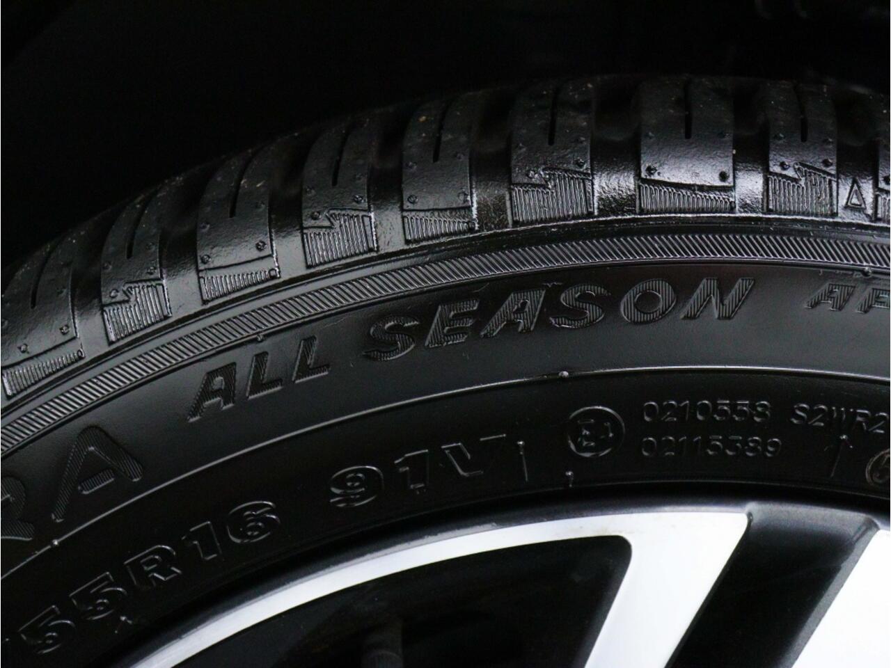 Hyundai I 20 1.0 T-GDI Comfort + Winterpack | All-seasons