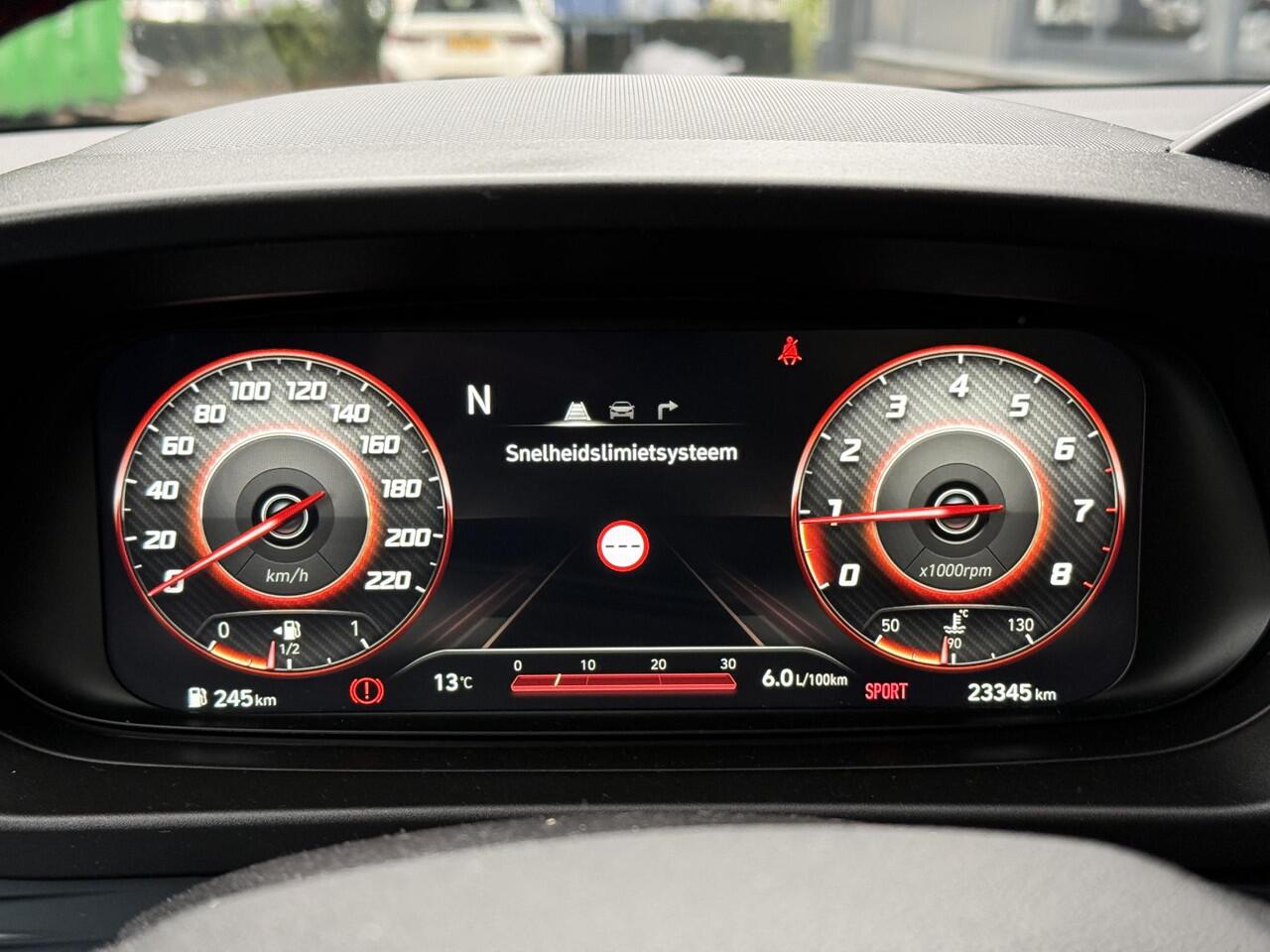 Hyundai I 20 1.0 T-GDI N Line 100PK / Navigatie + Apple Carplay/Android Auto / Achteruitrijcamera / Airco / Cruise Control / 17" Lichtmetalen Velgen /