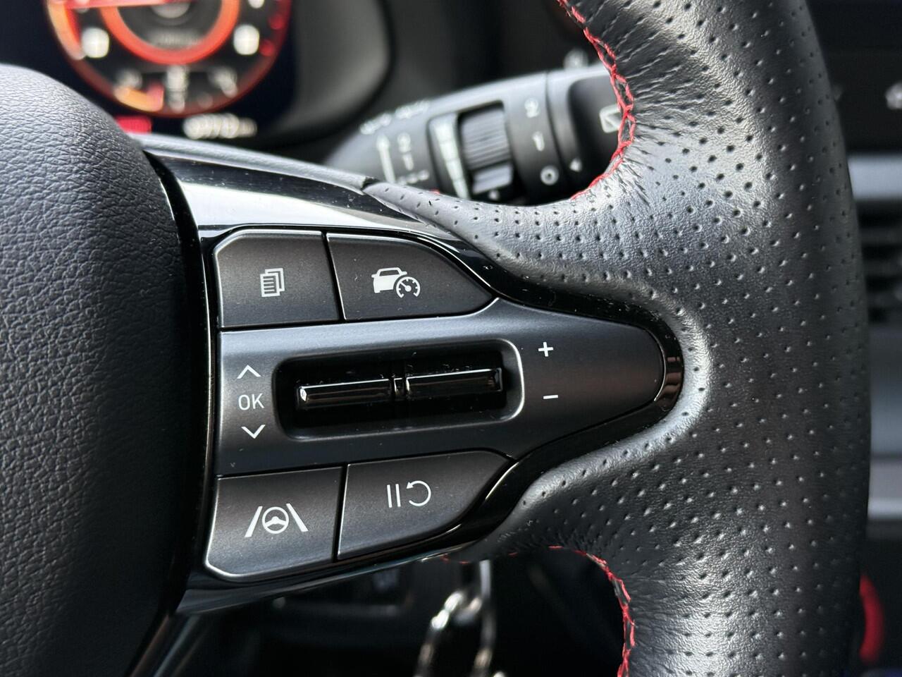 Hyundai I 20 1.0 T-GDI N Line 120 PK / Eerste Eigenaar / Dealer Onderhouden / Navigatie / Bose Audio / Achteruitrij Camera / Apple Carplay&Android Auto /