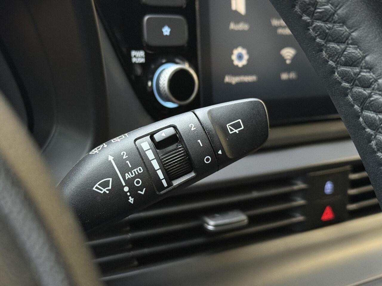 Hyundai I 20 1.2 MPI Comfort Smart l Facelift l Stoelverwarming l Carplay l Lichtmetaal l Camera l Clima