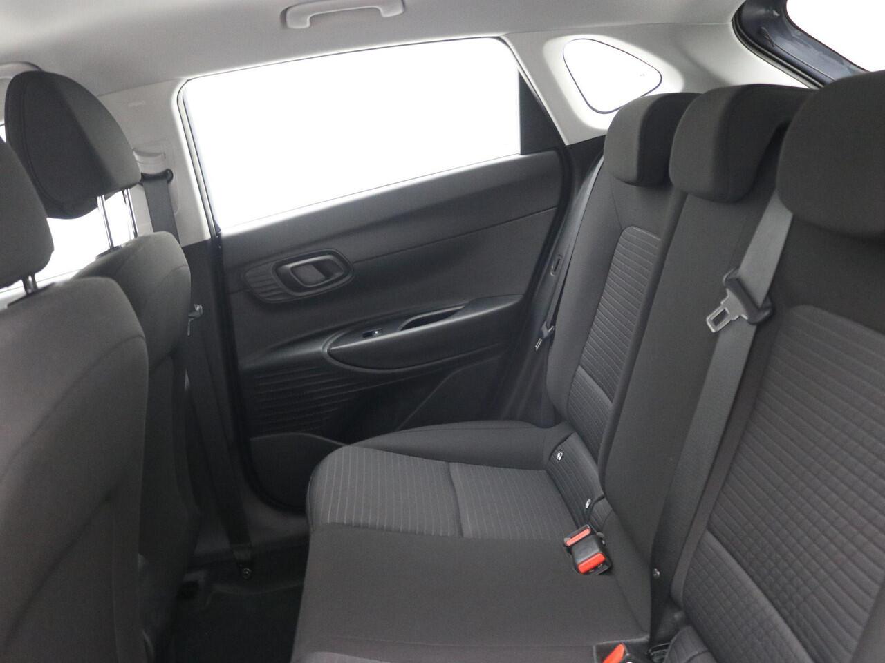 Hyundai I 20 1.2 MPI Comfort / Dealeronderhouden / Apple Carplay / Achteruitrijcamera / Dodehoek Detectie / Cruise Control / Airco