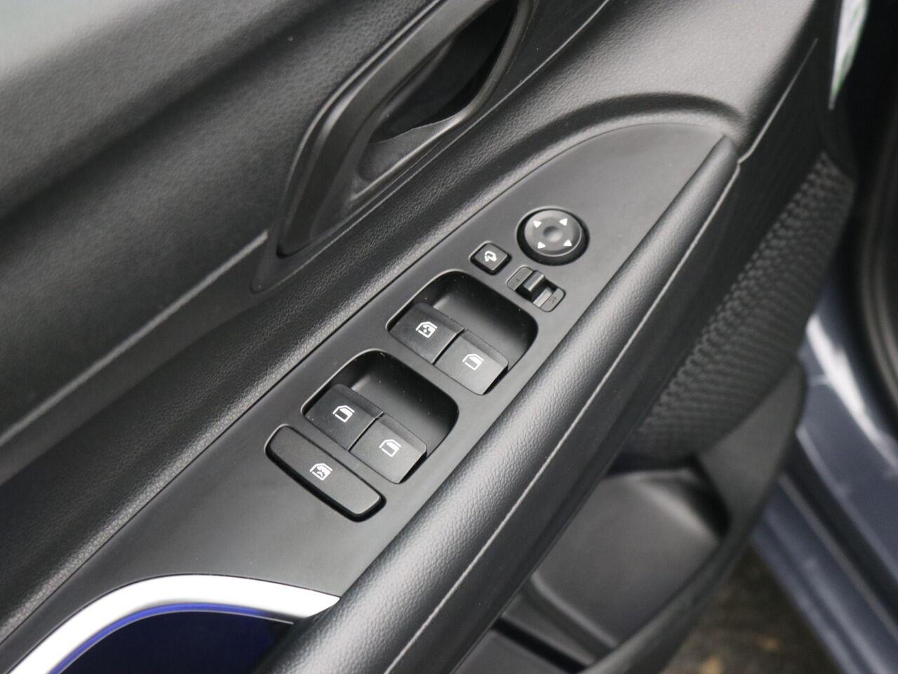 Hyundai I 20 1.2 MPI Comfort / Dealeronderhouden / Apple Carplay / Achteruitrijcamera / Dodehoek Detectie / Cruise Control / Airco