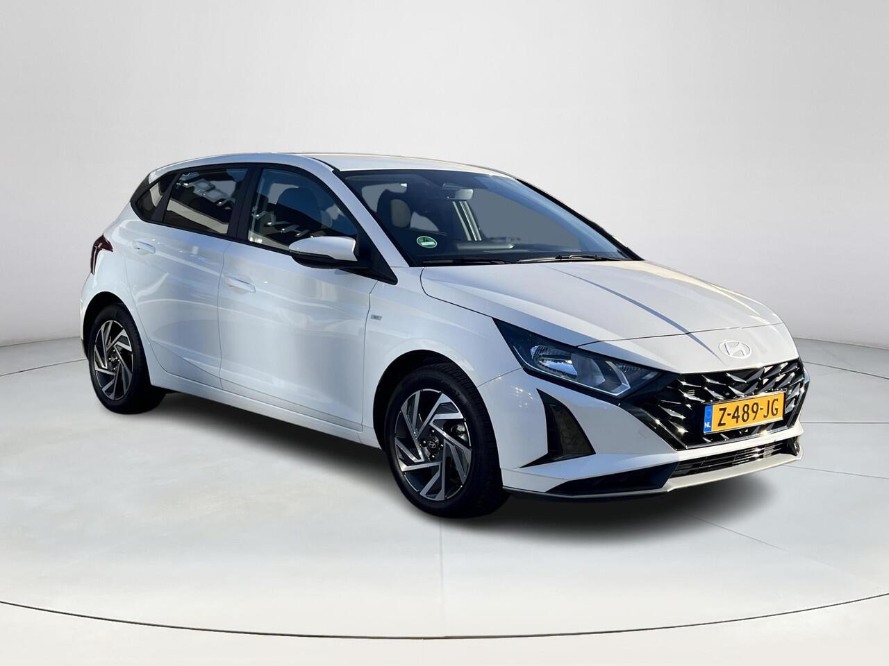 Hyundai I 20 1.0 T-GDI Comfort Smart | Apple Carplay / Android Auto | Navigatie | Cruise Control | Camera | Dode Hoek Bewaking | Lichtmetalen Velgen |