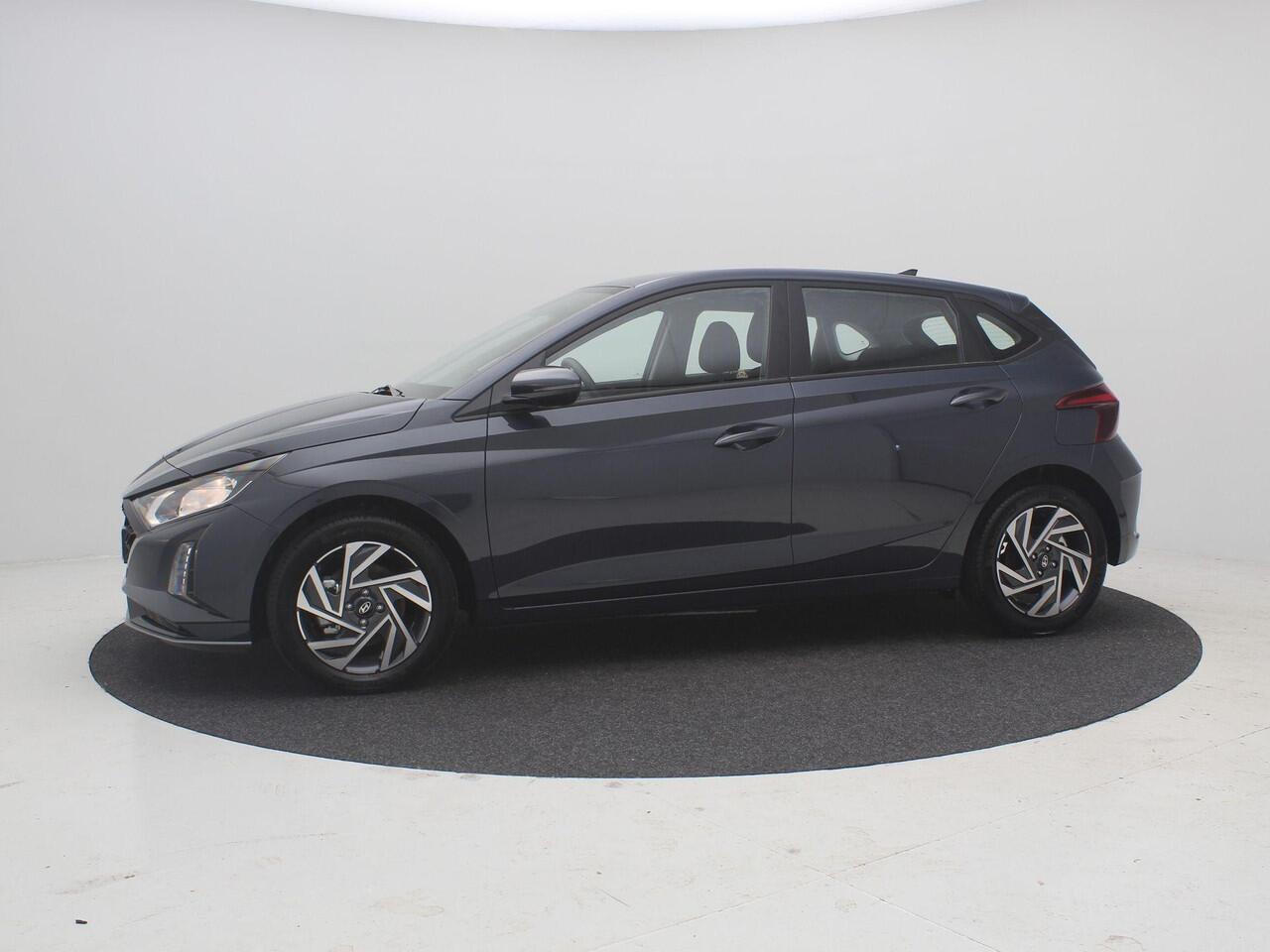 Hyundai I 20 1.0 T-GDI Comfort / ¤ 1.000,- Voordeel Op Nieuwprijs / Rijklaarprijs / Direct Leverbaar / Navigatie / Cruise control / Apple Carplay + Android Auto / Airco / LMV / Achteruitrijcamera /