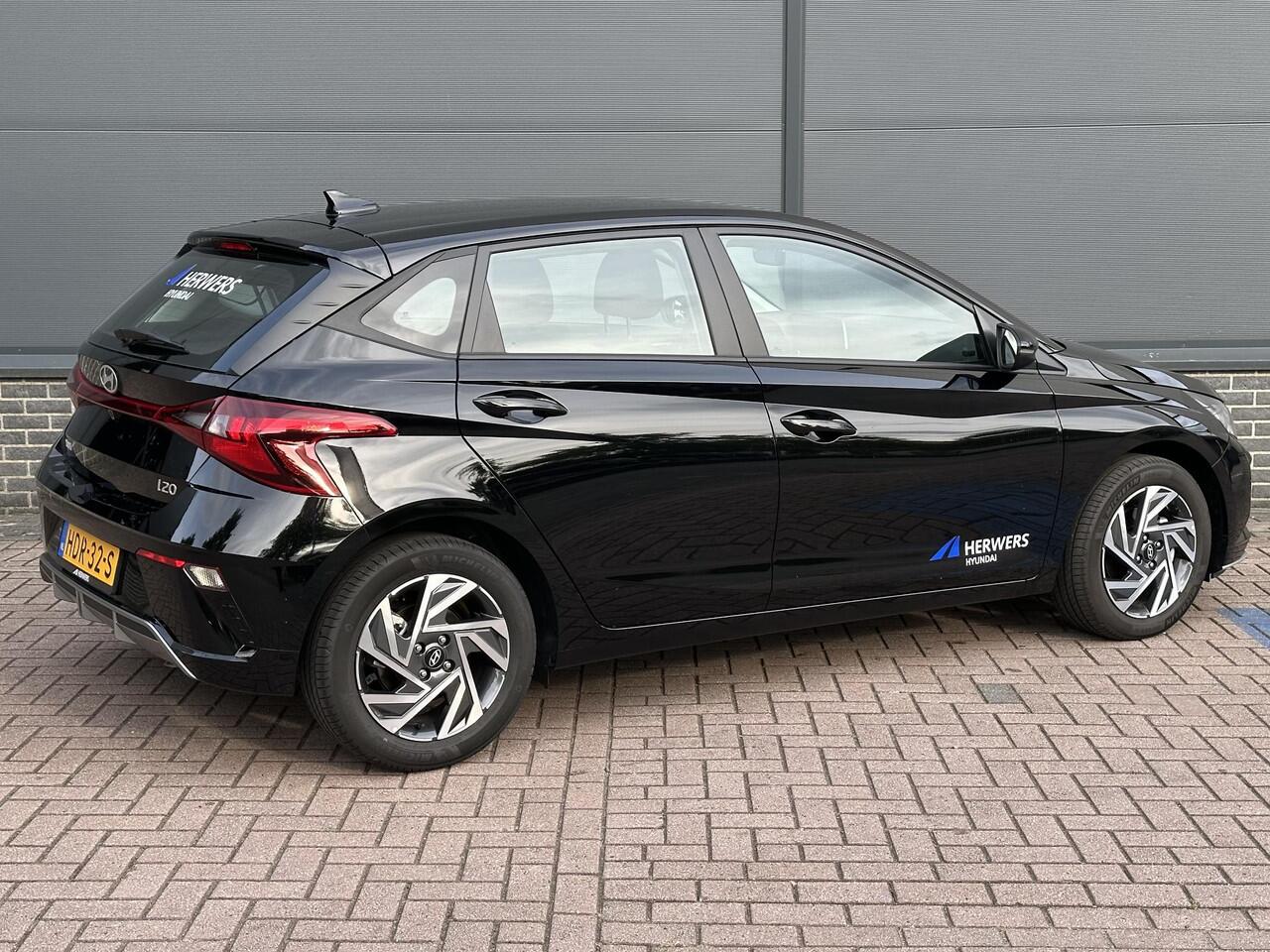 Hyundai I 20 1.0 T-GDI Comfort / Navigatie / Cruise / Elektrische Ramen V+A / Apple Carplay & Android Auto / 16'' LM Velgen /
