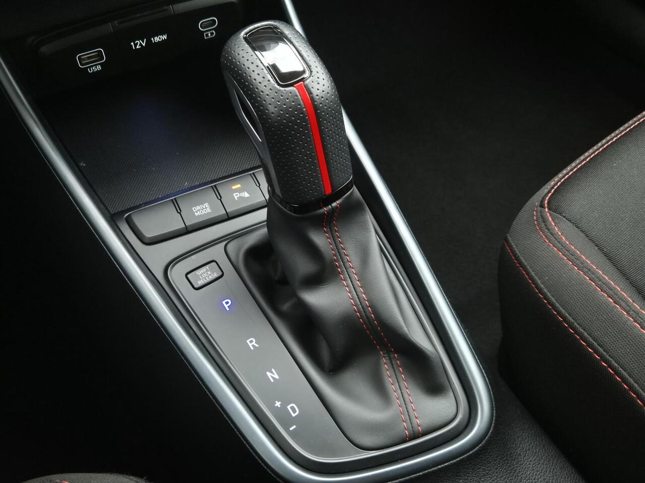 Hyundai I 20 1.0 T-GDI N Line Automaat / Apple Carplay Android Auto / Achteruitrijcamera / cruise control / Keyless Entry/Start / Climate control / Parkeersensoren voor en achter / Trekgewicht 1110 kg /